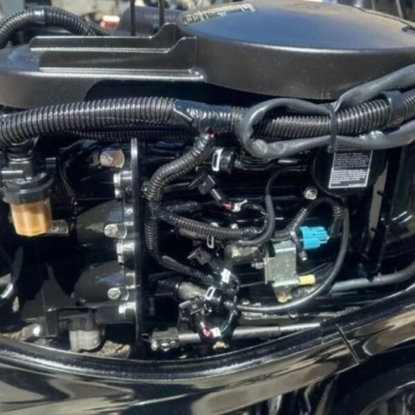 Mercury 40HP Outboard Engine - Image 10