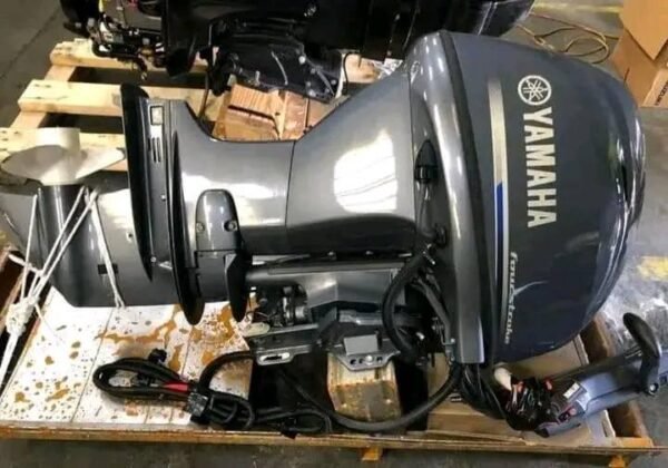 Yamaha 40HP Four-Stroke Outboard Engine - Image 6