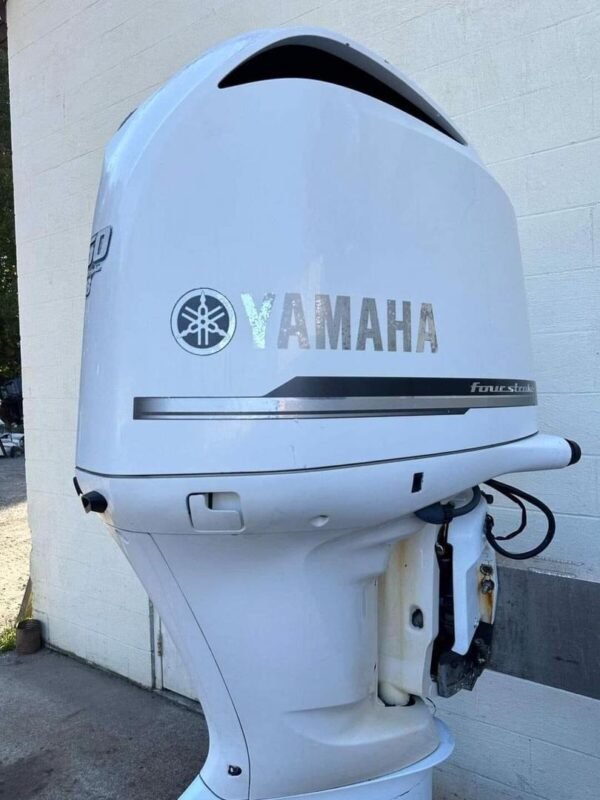 Yamaha F350 V8 Outboard Engine - Image 7