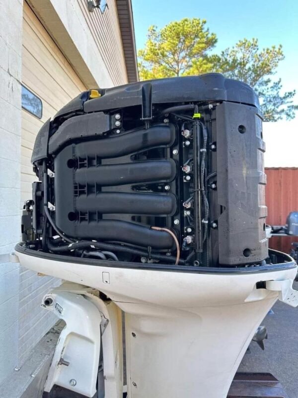Yamaha F350 V8 Outboard Engine - Image 5