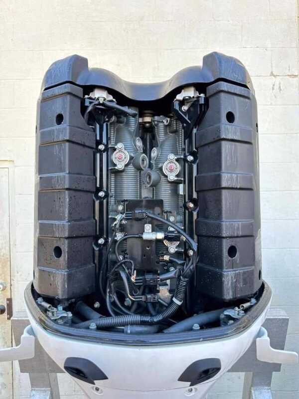 Yamaha F350 V8 Outboard Engine - Image 6